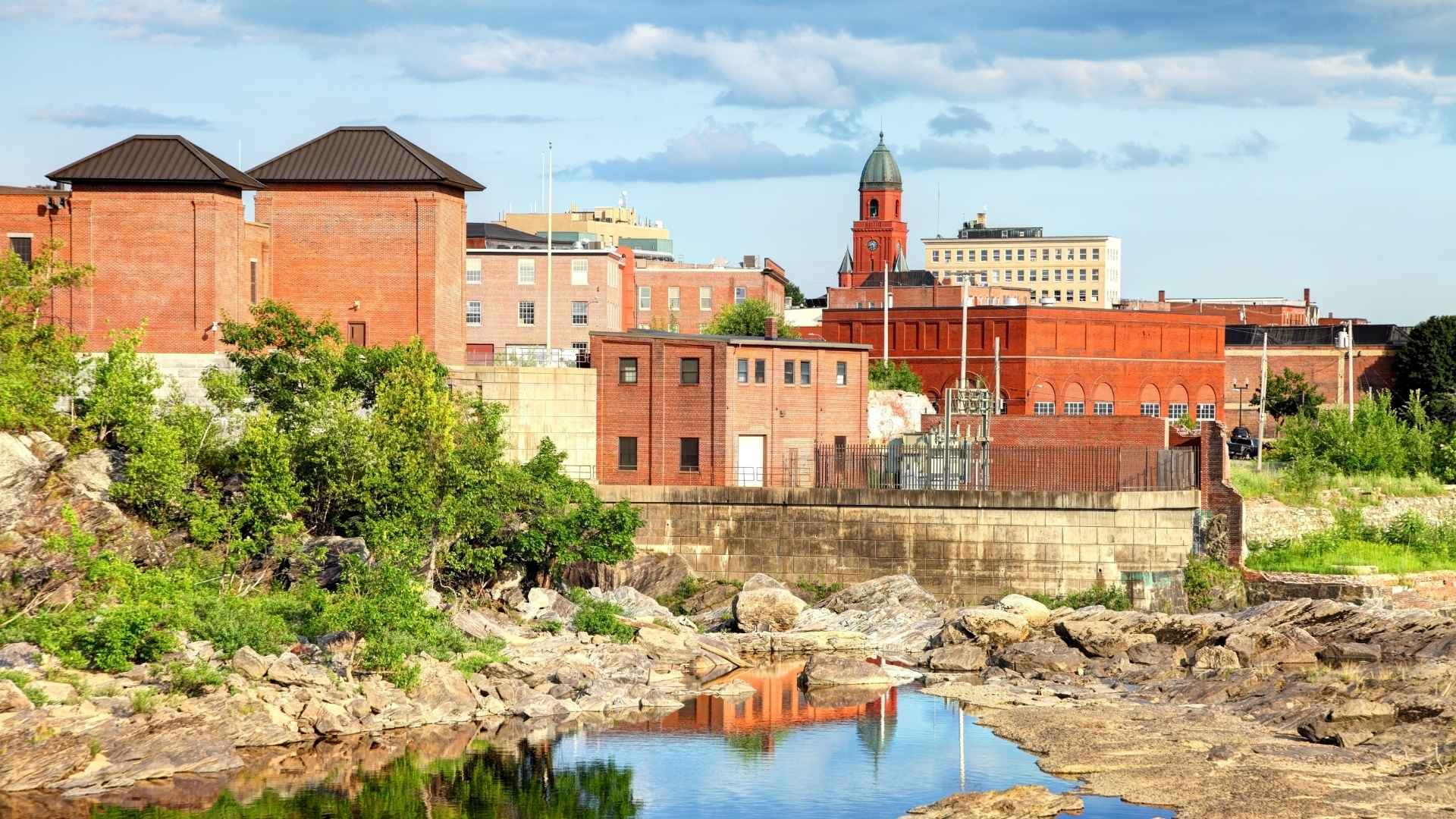 Moving to or from Lewiston Maine